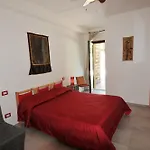 Casalotto Francescano 4* Mengara